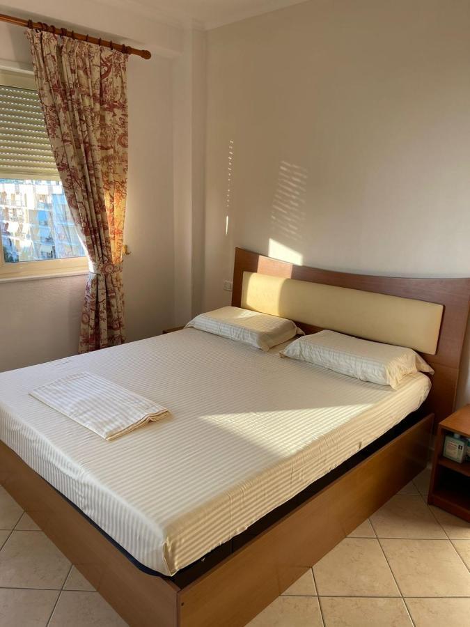 Amad Apartman *